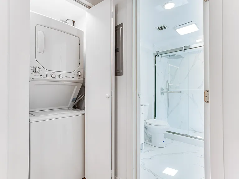 2213 Green St #B2 — Photo 13