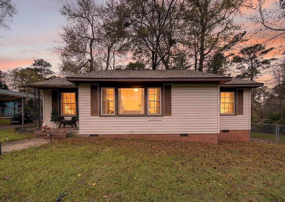 1st image of 2963 Grant Rd