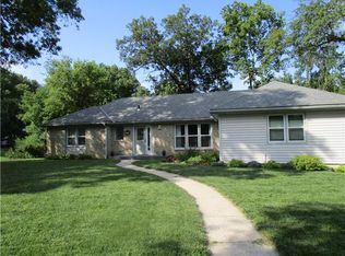 12108 E Oak Ridge Rd, Independence, MO 64052