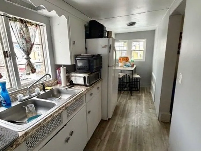 261 N Main St #A — Photo 2