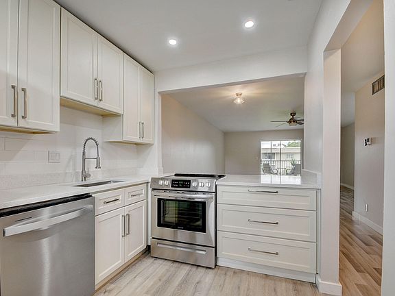 2nd image of 219 Oxford #200