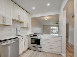 219 Oxford Pl, West Palm Beach, FL 33417