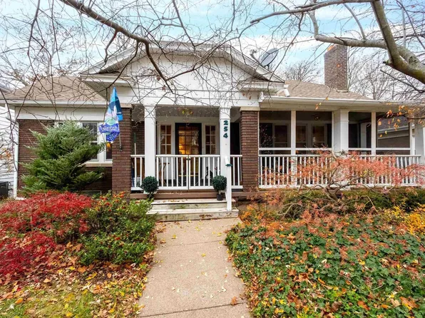 254 Fernwood Ave, Davenport, IA 52803