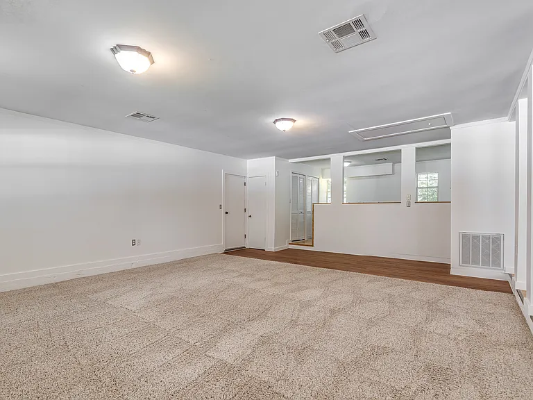 106 N Norman Ave — Photo 16