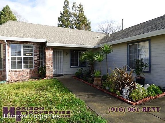 5th image of 3921 Balverne Ct
