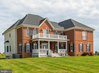 37264 Longmoor Farm Ln, Purcellville, VA 20132