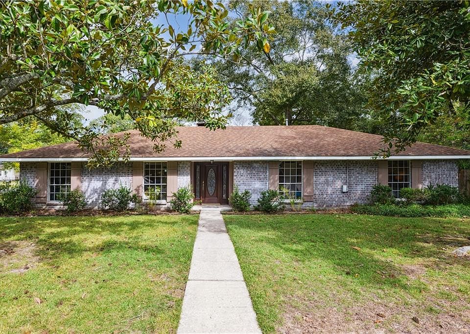 1st image of 704 Teal Dr