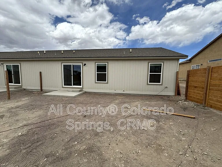 692 E Hahns Peak Ave — Photo 20