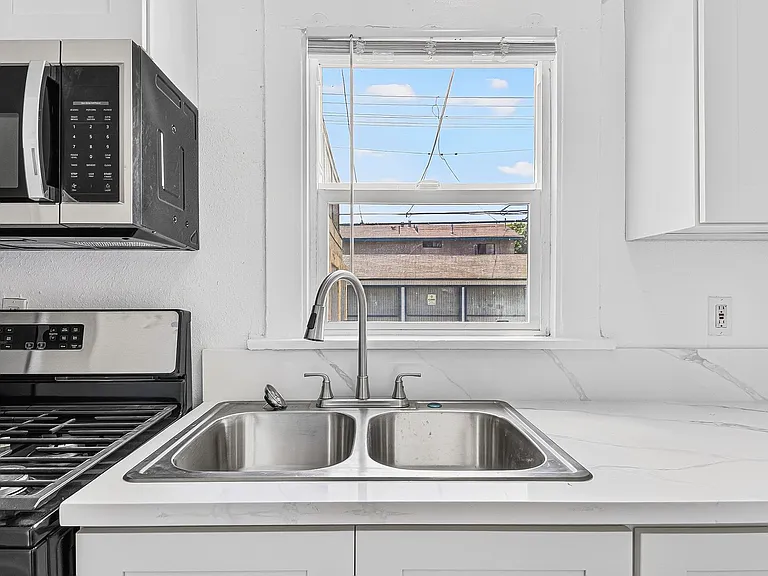 905 Cherry Ave. — Photo 12