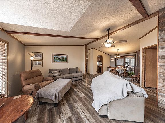 5th image of 715 Bee Gee Rd