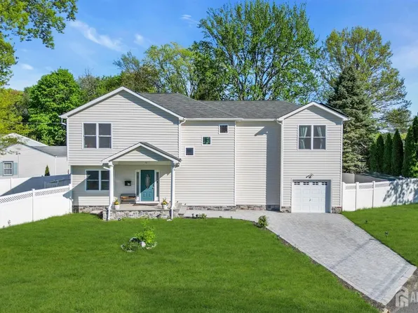 58 Harvey Cir, East Brunswick, NJ 08816