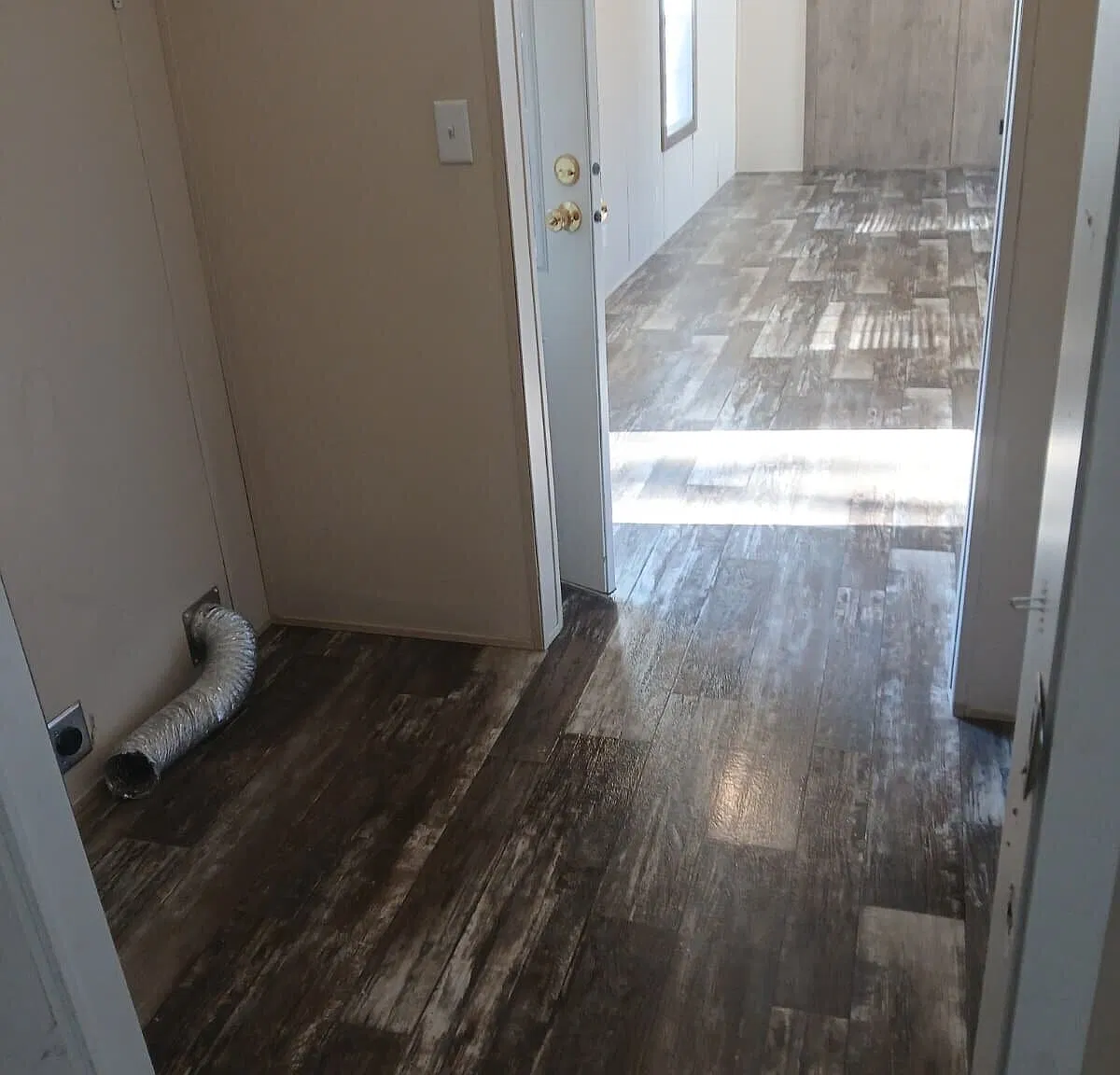 3br Home In Paradise Hills Estates In Maiden |4 Weeks Free Rent! — Photo 3