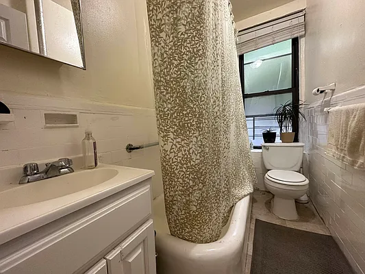 Rented by Coda Real Estate NYC | media 18