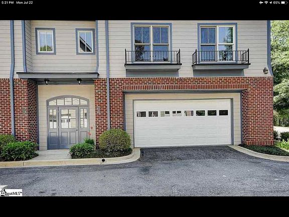 2nd image of 704 Bennett St Unit A