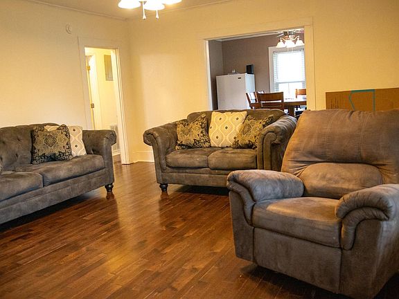 4th image of 2214 Sullivan Rd