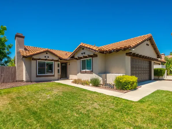 25207 Parkcrest Dr, Murrieta, CA 92562
