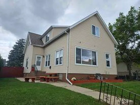 1204 North Memorial DRIVE, Racine, WI 53404