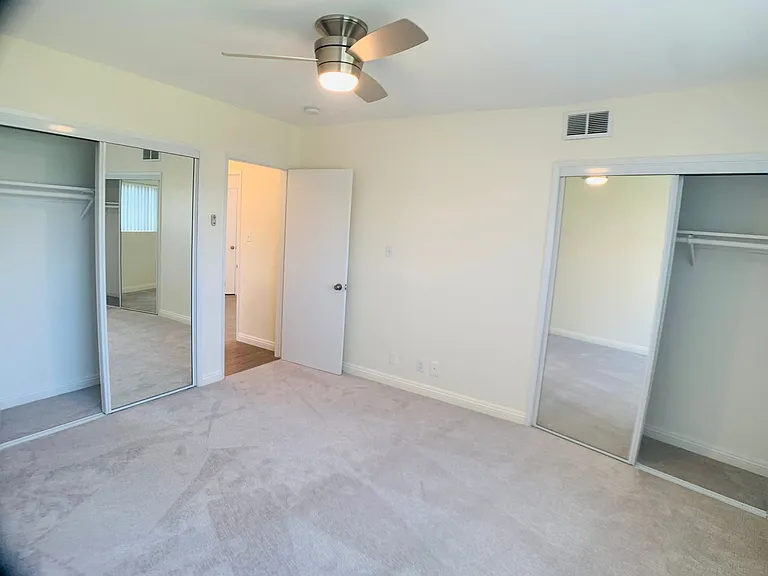 5511 W Olympic Blvd — Photo 8