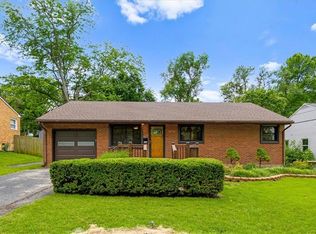 6305 W 82nd Ter, Overland Park, KS 66204