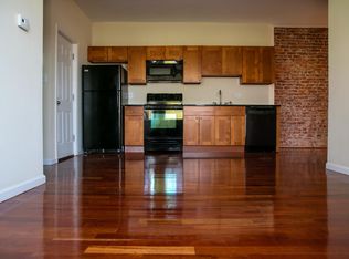 501 S 52nd St APT 2R, Philadelphia, PA 19143