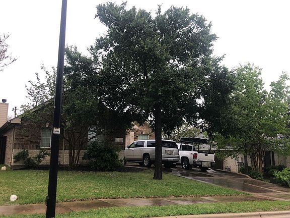 5th image of 1017 Mesquite Hollow Pl