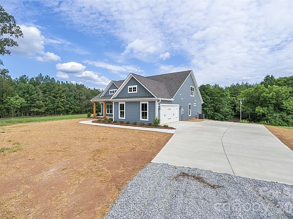 4th image of 1905 Snyders Store Rd
