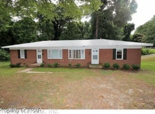 213A E Weatherspoon St, Sanford, NC 27330