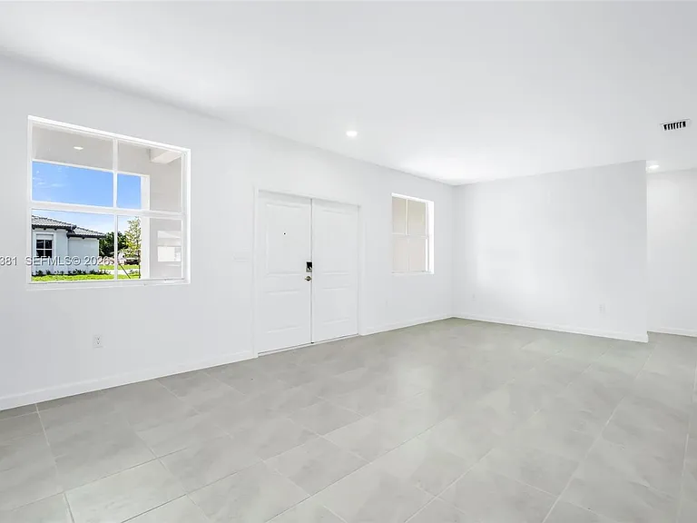 27308 SW 159th Ct — Photo 5