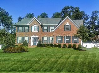22997 Thornbury Dr, Hollywood, MD