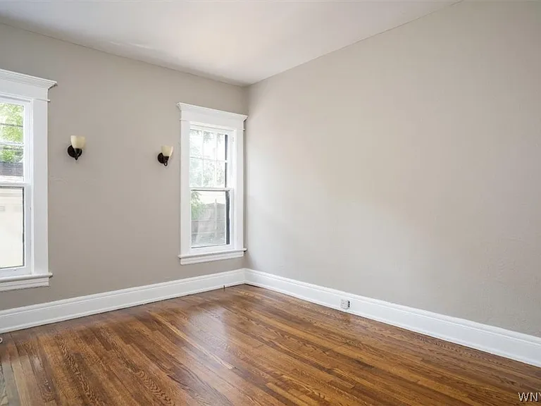825 Forest Ave #1 — Photo 11