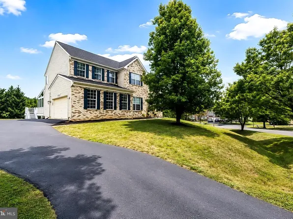 18305 Bubbling Spring Ter, Boyds, MD 20841