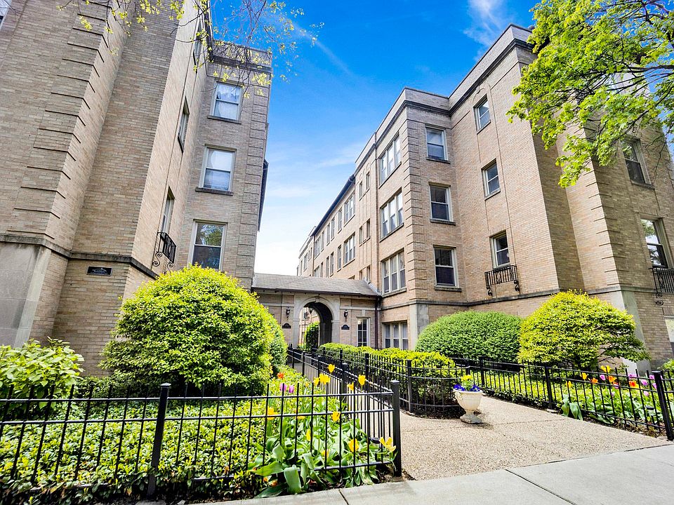 1st image of 1737 W Balmoral Ave APT 1A