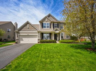 2880 Leonard Ln, North Aurora, IL 60542