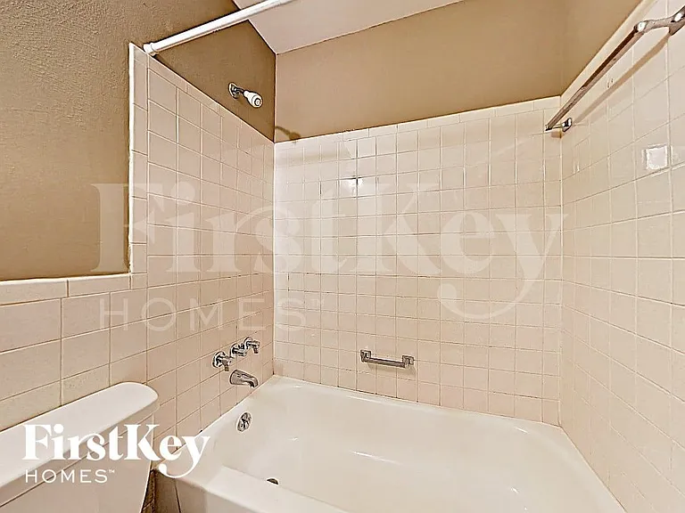 5353 Branridge Rd — Photo 9