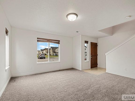 4th image of 427 Sunflower Rd