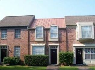 810 Deats Rd, Dickinson, TX 77539