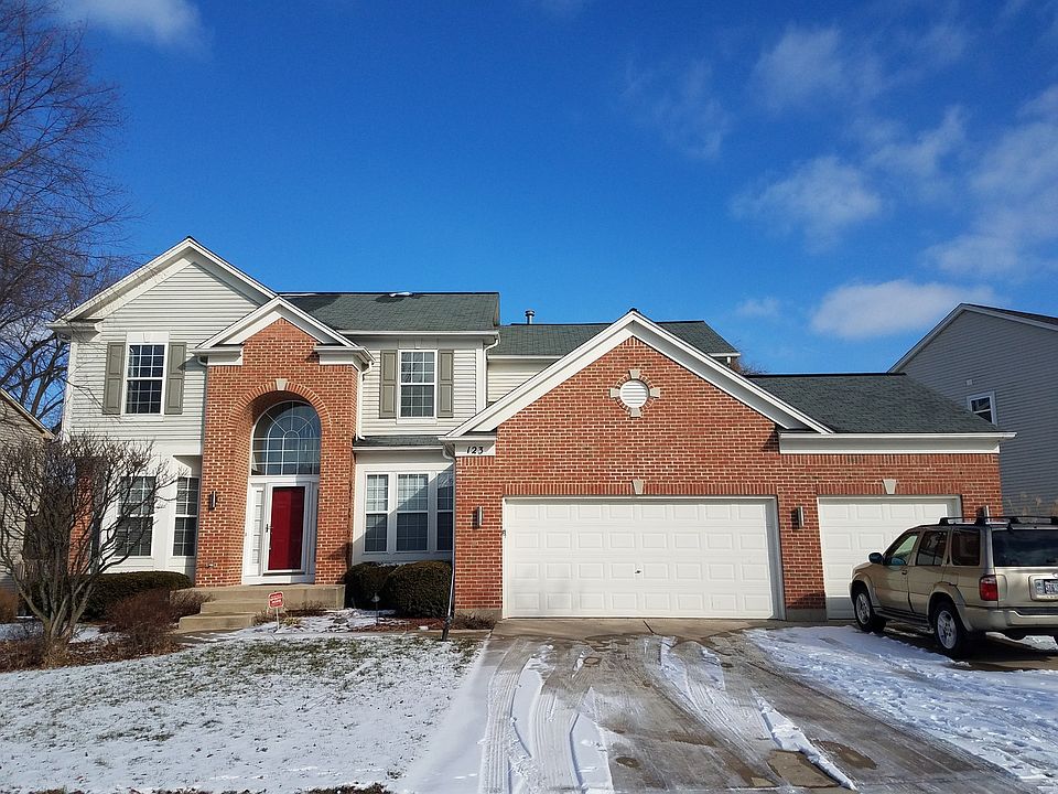 1st image of 123 Rosewood Dr