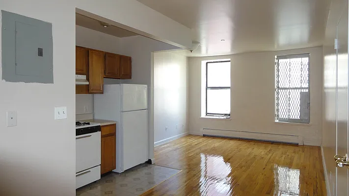 Rented by RC REAL ESTATE OF NEW YORK | media 14