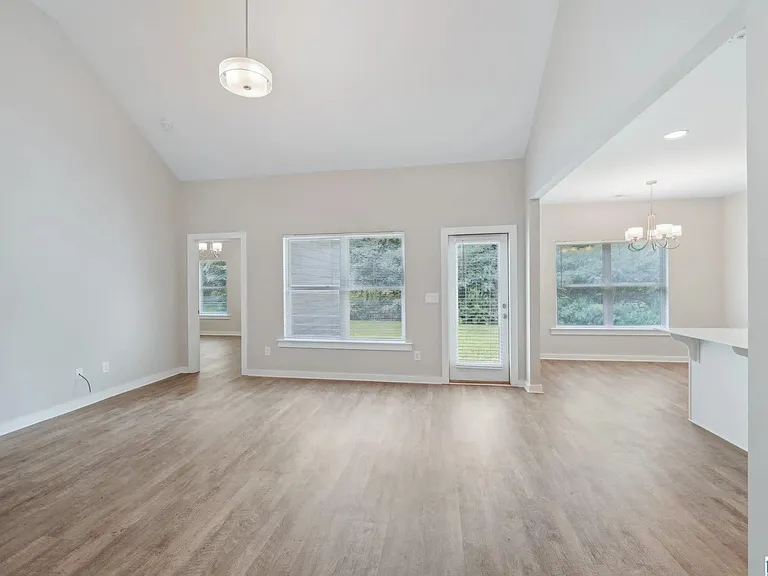 7944 Saint James Dr — Photo 13