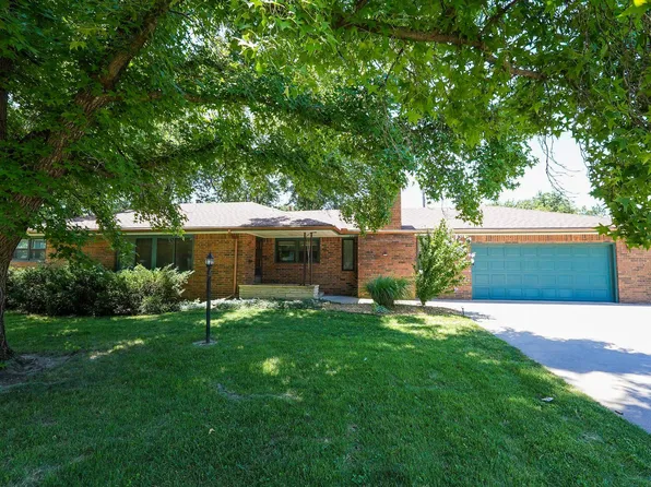 1025 S High St, El Dorado, KS 67042