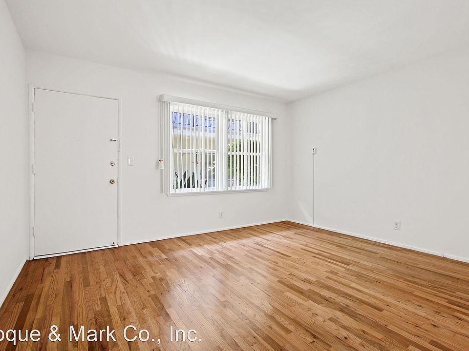 1st image of 10906 Santa Monica Blvd #3A