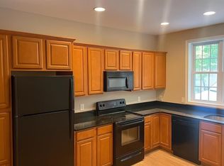 23 Clancy Dr, Dover, NH 03820