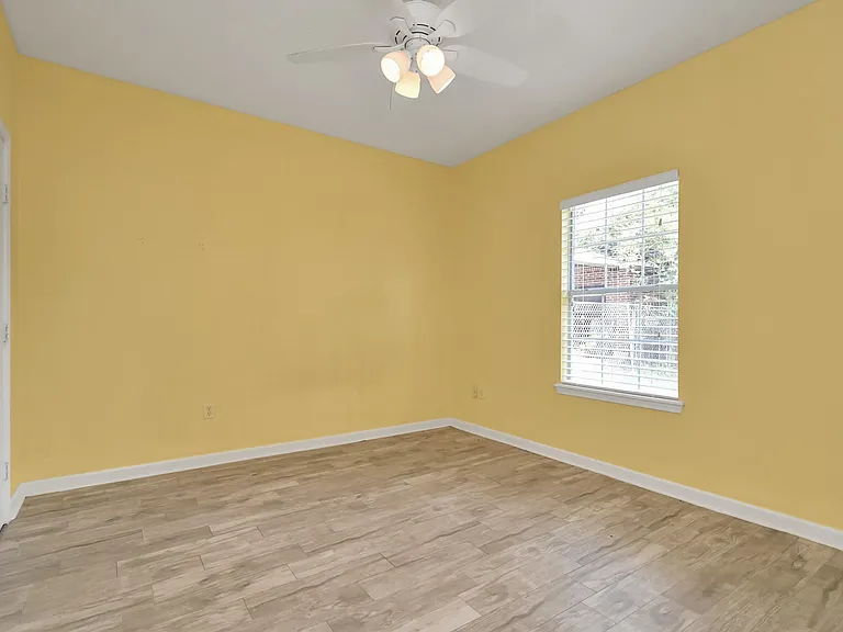 9006 Ledge St — Photo 17