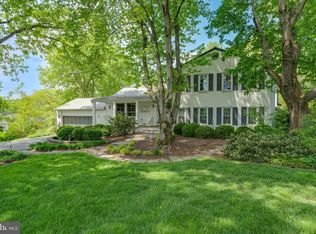 806 Lunenburg Rd, Great Falls, VA 22066