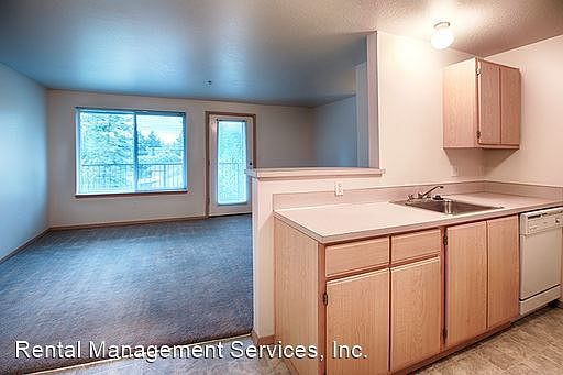 3rd image of 11712 SE Powell Blvd APT 16