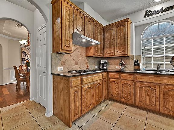 4th image of 9511 Echo Peak Ln