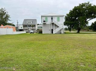 129 Vista Dr, Pass Christian, MS 39571