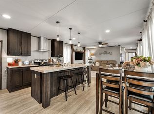 3133 Henderson Rd, Navasota, TX 77868