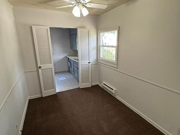 3rd image of 1014 Baxter St