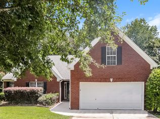 1694 Amhearst Walk Rd, Lawrenceville, GA 30043